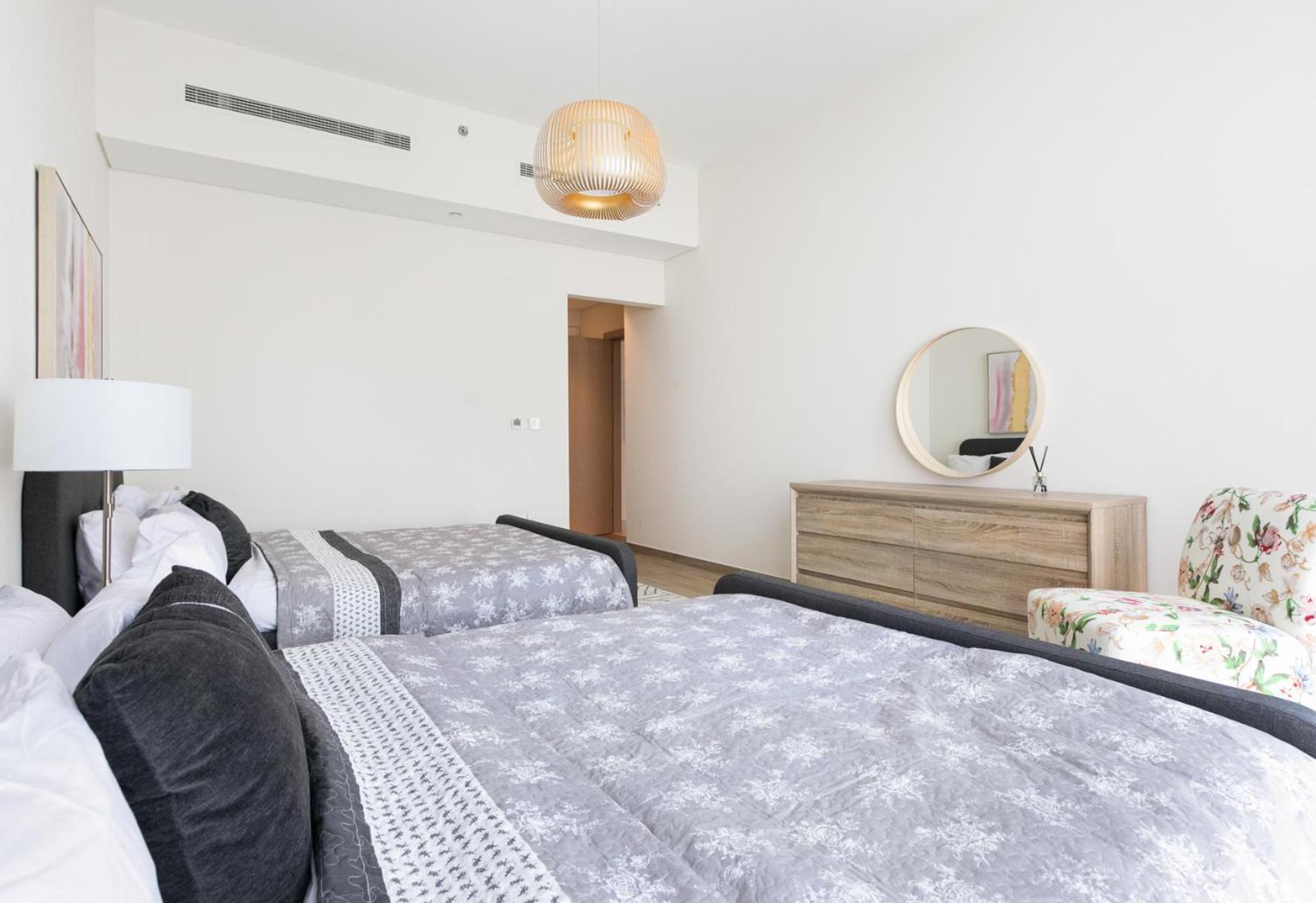 2 Bedroom With Maid's Next To Mall Mada Residences *